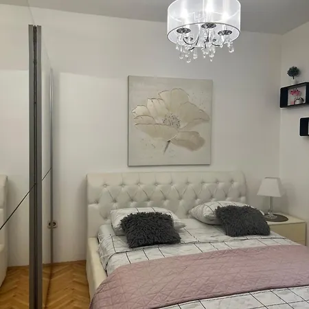 Meri Apartment